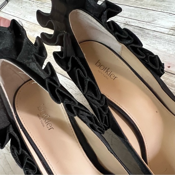 Botkier New York Vienna Ruffle Pump - Picture 15 of 16